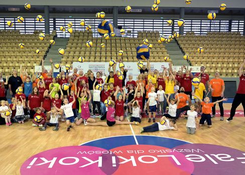 2022-10-29 Siatkówka łączy narody